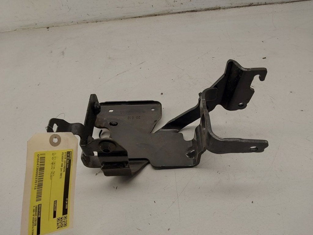 SUPPORT Peugeot 208 II (UB / UH / UP) (|9831013180|), Kontakt-peugeot@peugeot.com, Utilisé, Peugeot Deutschland GmbH, Bahnhofsplatz
65423  Rüsselsheim, DE