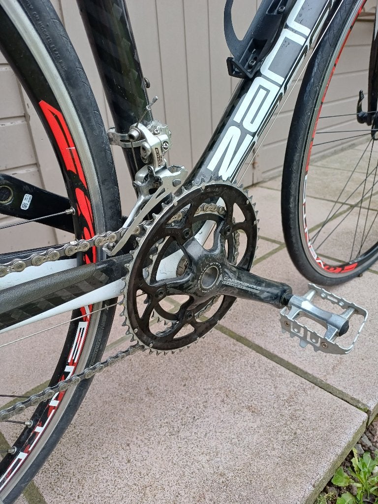 Vélo de route ZANNATA Z81 XS entièrement en carbone, Vélos & Vélomoteurs, Autres marques, Frein sur jante, Femmes, Comme neuf