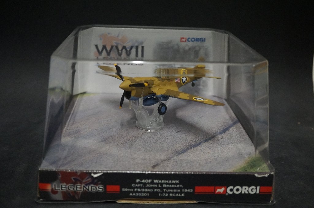 Corgi P40 Warhawk - Tunisia 1943 - 1/72 - TOP, Ophalen of Verzenden