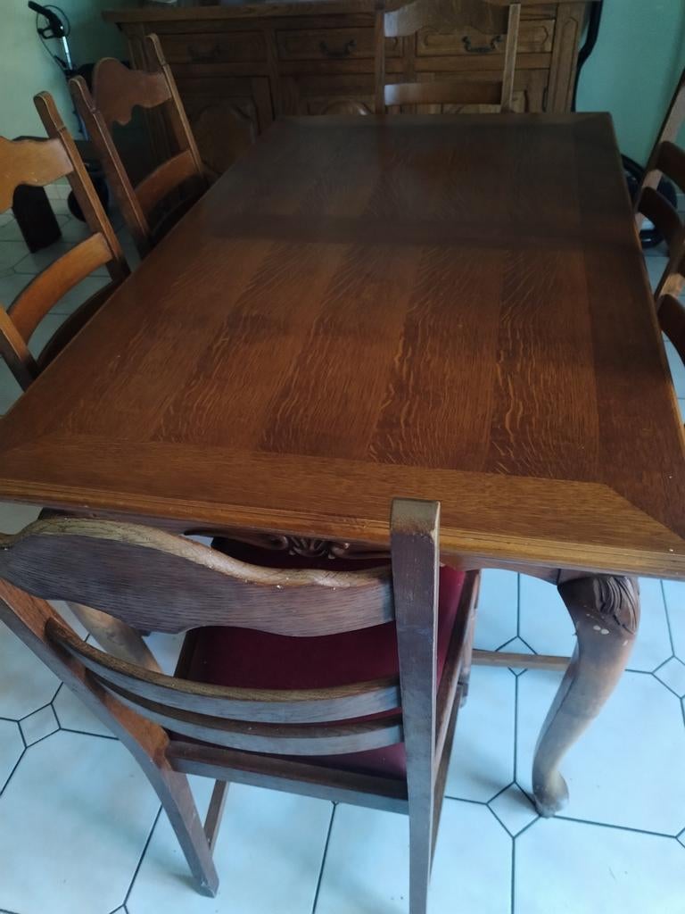 Table en bois avec 2 allonges et 6 chaises en skai bordeau, Enlèvement