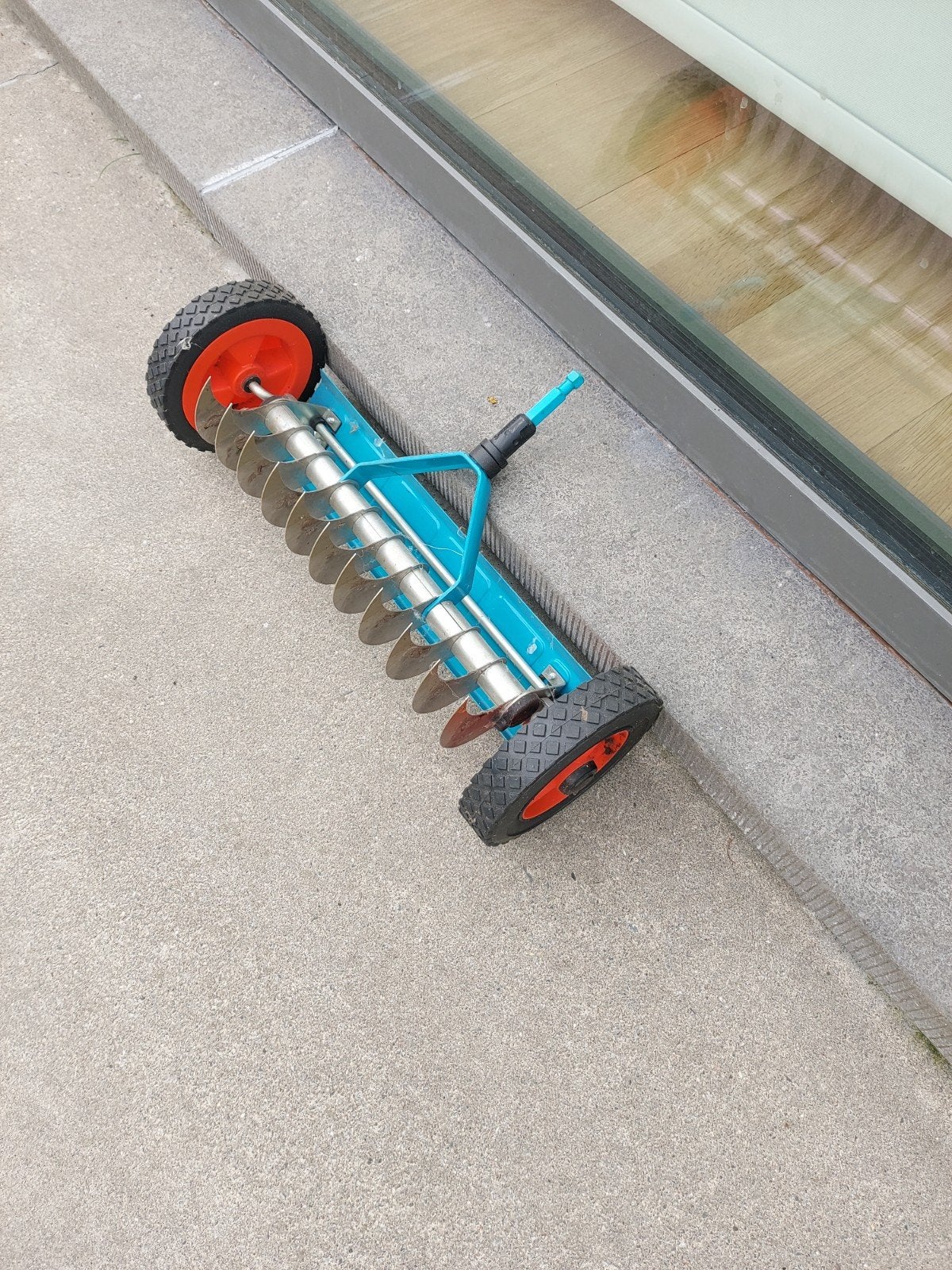 Verticuteer systeem gardena, Enlèvement