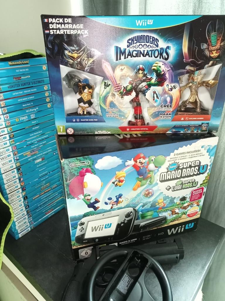 Wii U Console ( in box ) + Games, Games en Spelcomputers, Games | Nintendo Wii U, Zo goed als nieuw, Avontuur en Actie, 2 spelers