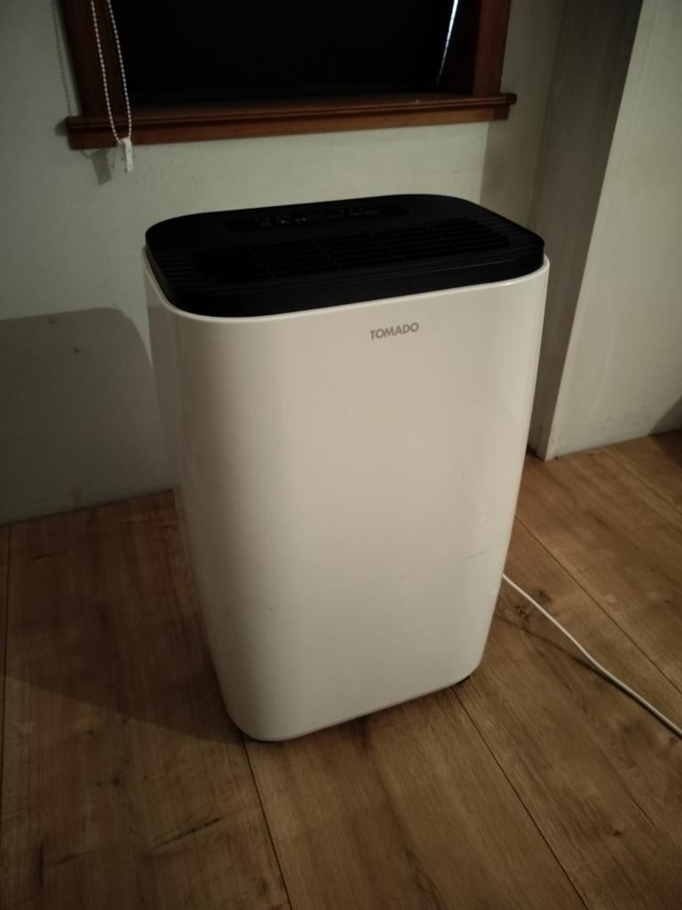 Tomado TMA1201W/01, Minuterie, Refroidissement et Déshumidification, Comme neuf, Enlèvement