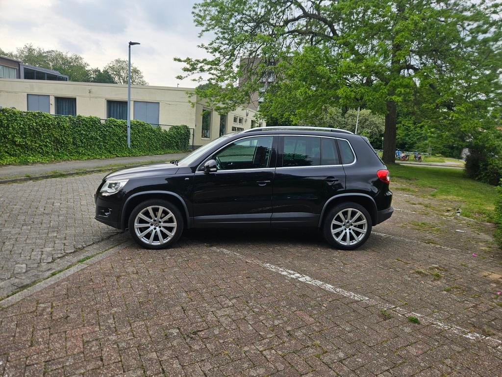 Volkswagen Tiguan R-line 1.4tsi 2010 Pano, Autos, Euro 5, Boîte manuelle, Particulier, 1399 cm³