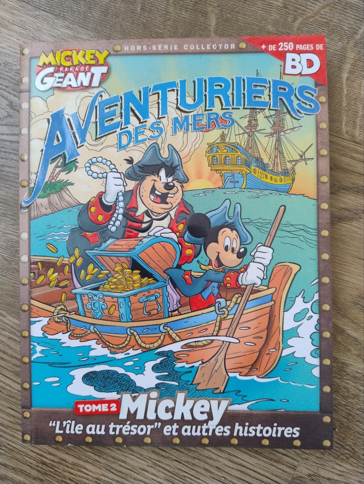 Mickey parade géant Aventuriers des mers hors-série, Livres