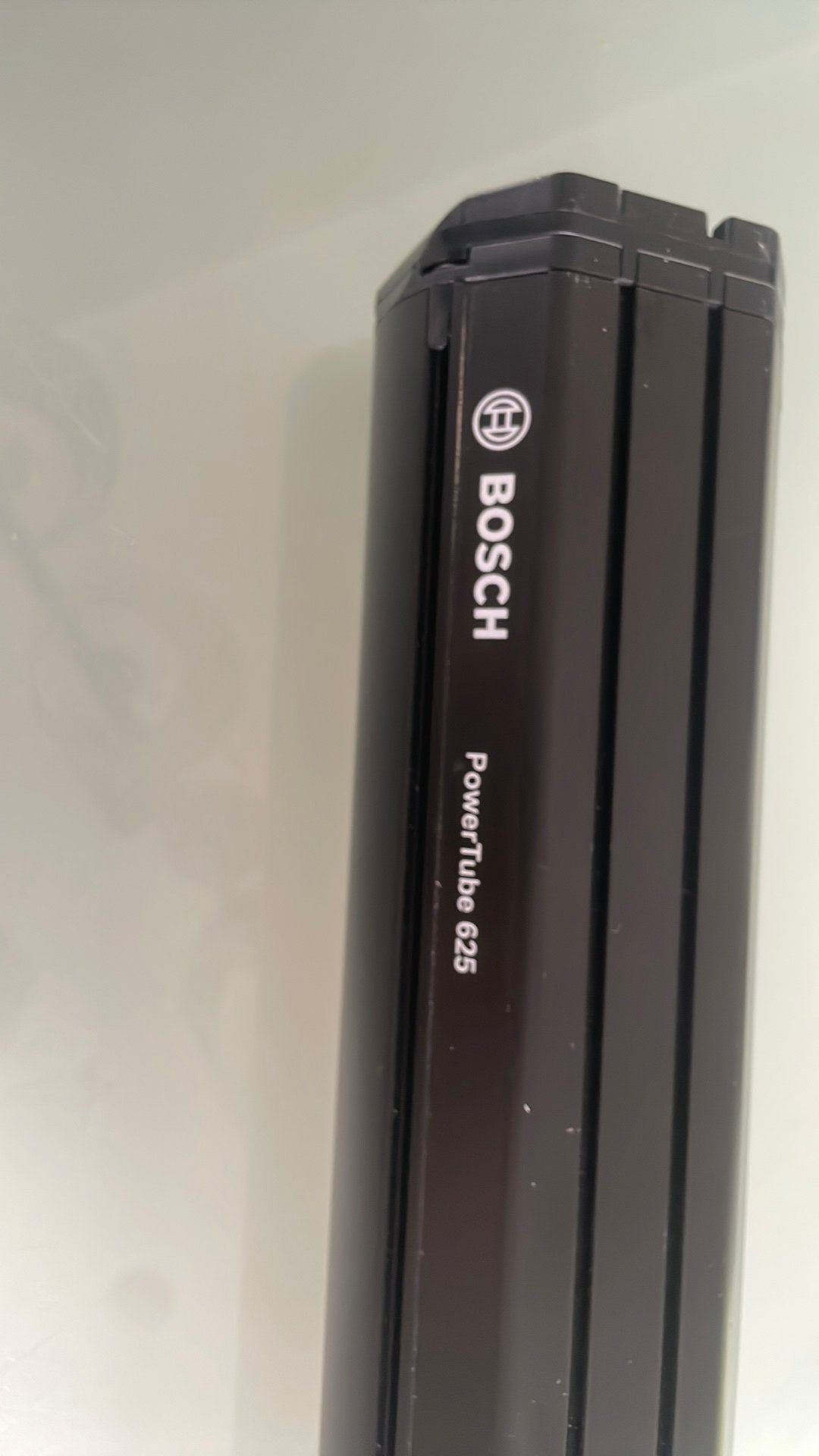 Bosch power tube 625, Vélos & Vélomoteurs, Comme neuf