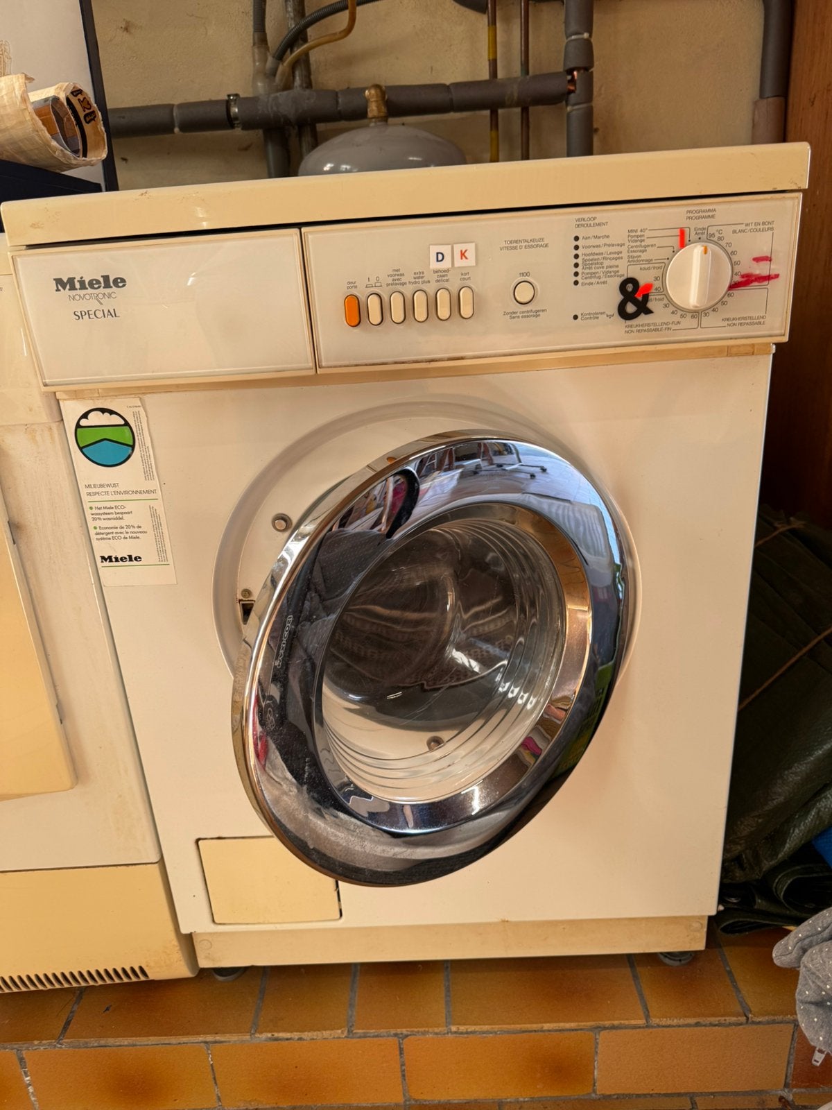 Wasmachine Miele, Elektronische apparatuur, Ophalen, 1200 tot 1600 toeren, Gebruikt, 4 tot 6 kg