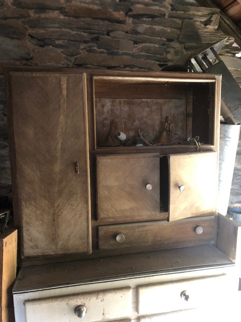 Armoire vintage avec étagère, portes fermées et tiroir, Enlèvement, Utilisé, Avec tablette(s)