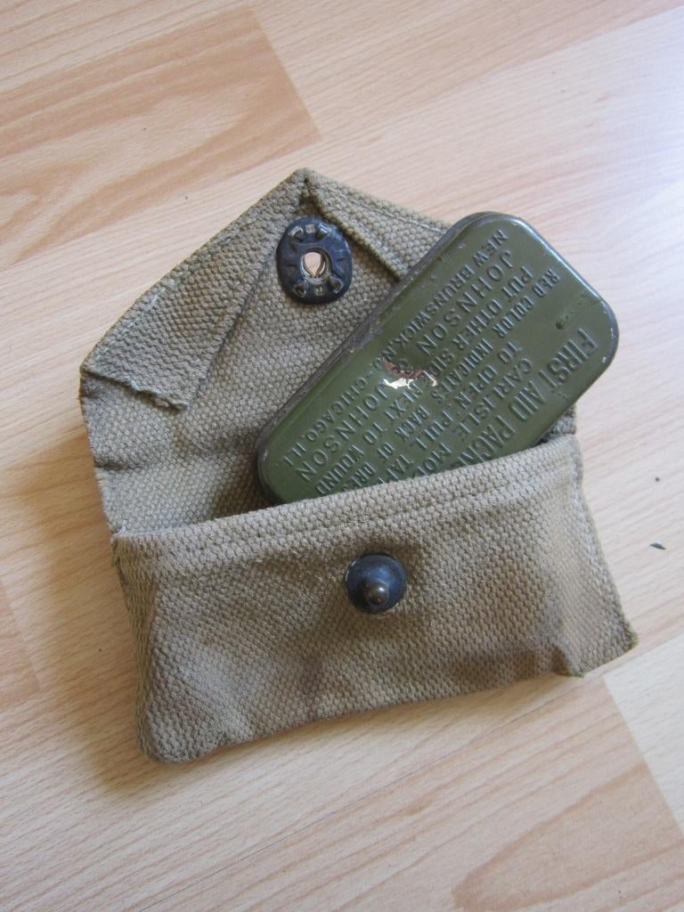 Buidel en pleister uit de Tweede Wereldoorlog in de VS, Verzamelen, Militaria | Tweede Wereldoorlog, Overige soorten, Verzenden