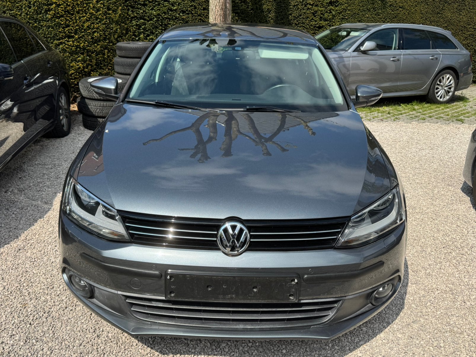 VW Jetta 1.2i benzine - 63000KM-1ste eig-CARPLAY-GARANTIE!, Auto's, Voorwielaandrijving, Stof, Bedrijf, Grijs