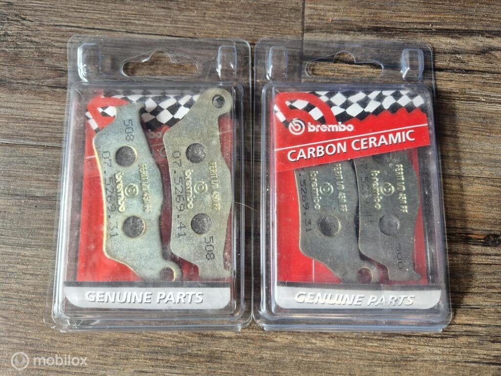 Remblokken NIEUW brembo carbon ceramic 07BB0435 Ducati BMW, Motoren, Nieuw, Factorystore.service@ducati.com, Ophalen of Verzenden