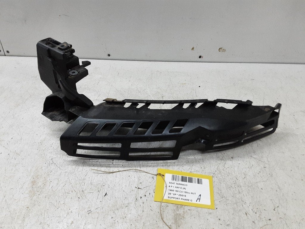 KOPLAMP HOUDER LINKS Seat Tarraco (5JF807889A), Auto-onderdelen, Gebruikt, Service@seat.de, Seat Deutschland GmbH, Seat