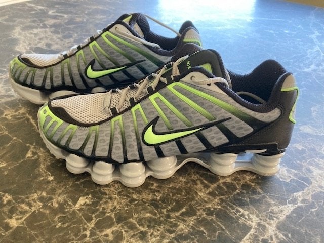 Nieuwe NIKE Shox TL, maat 44. Perfecte staat, Neuf, Enlèvement ou Envoi, Sneakers et Baskets, Nike