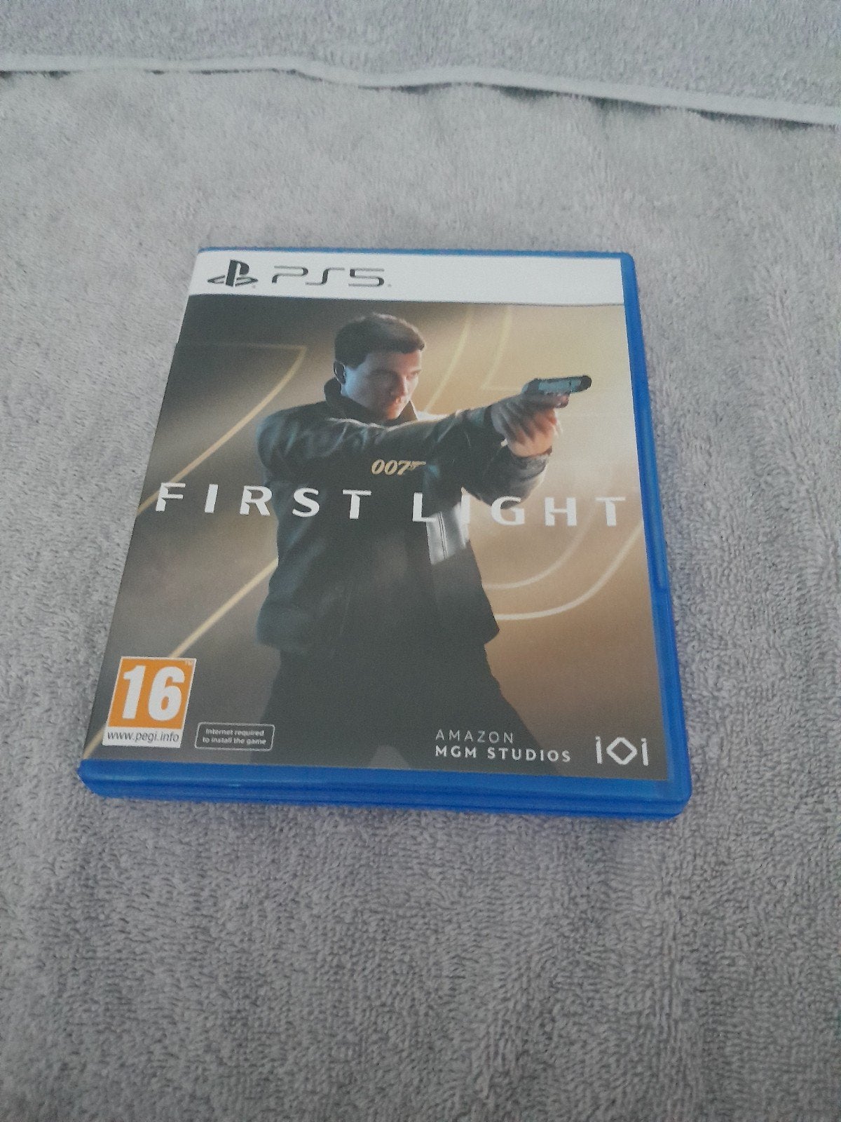 Première lumière de la PS5, Enlèvement