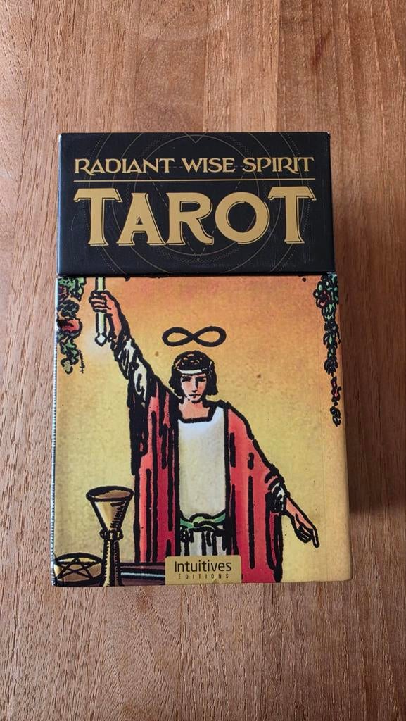 Tarot Radiant Wise Spirit de Lo Scarabeo, Enlèvement ou Envoi, Comme neuf, Intuitives