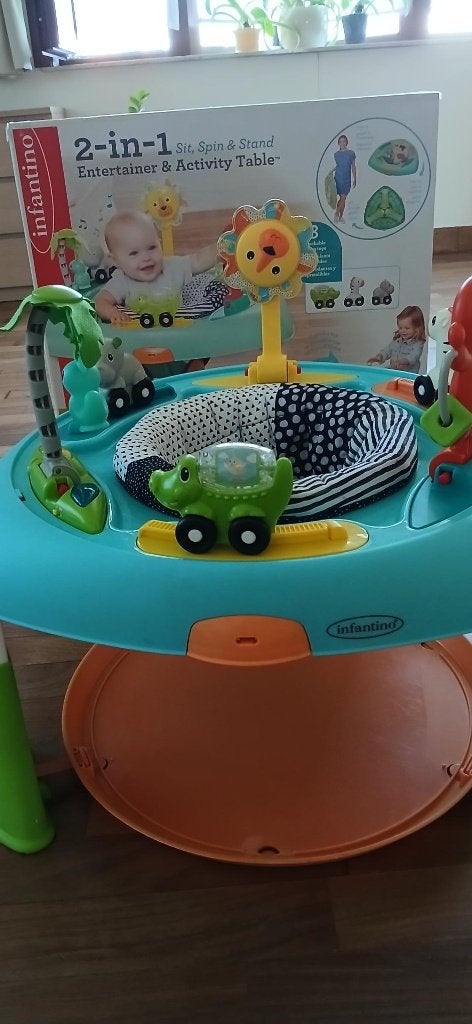 2-in-1 activiteitentafel Infantino, zit-staan-spring, Ophalen, Gebruikt