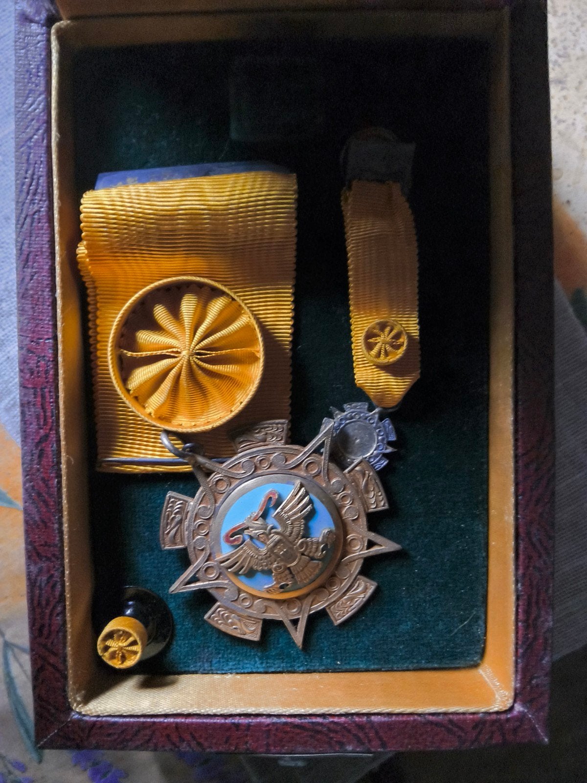orde van de azteekse adelaar, Collections, Enlèvement