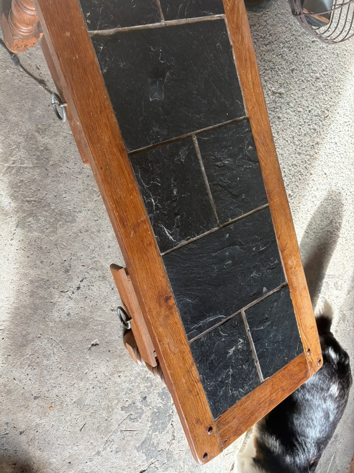 Superbe table de salon en chêne avec dalles de schiste, 100 à 150 cm, Enlèvement, Utilisé, Chêne