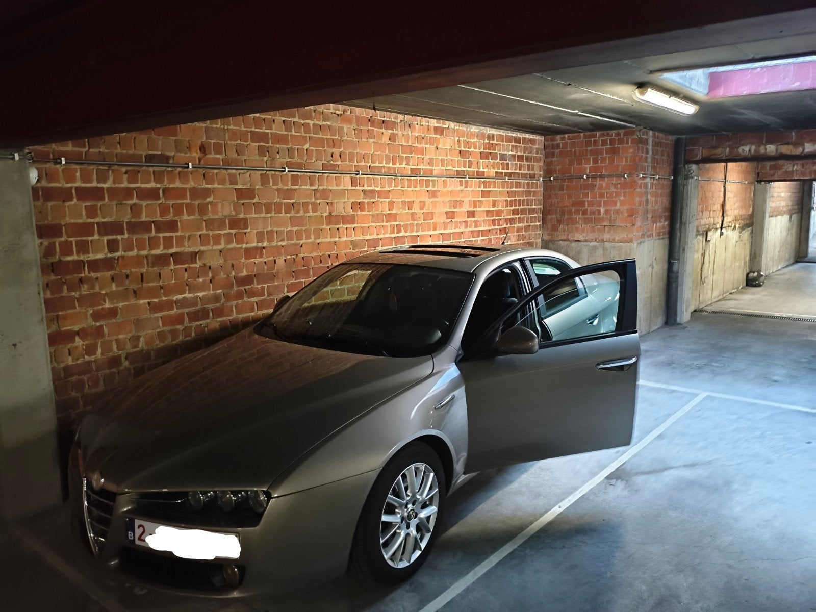 alfa Roméo 159 1.9 jts essence 147000km ct ok toit ouvrant, Auto's, Alfa Romeo, Particulier, Euro 4, Onderhoudsboekje, Te koop