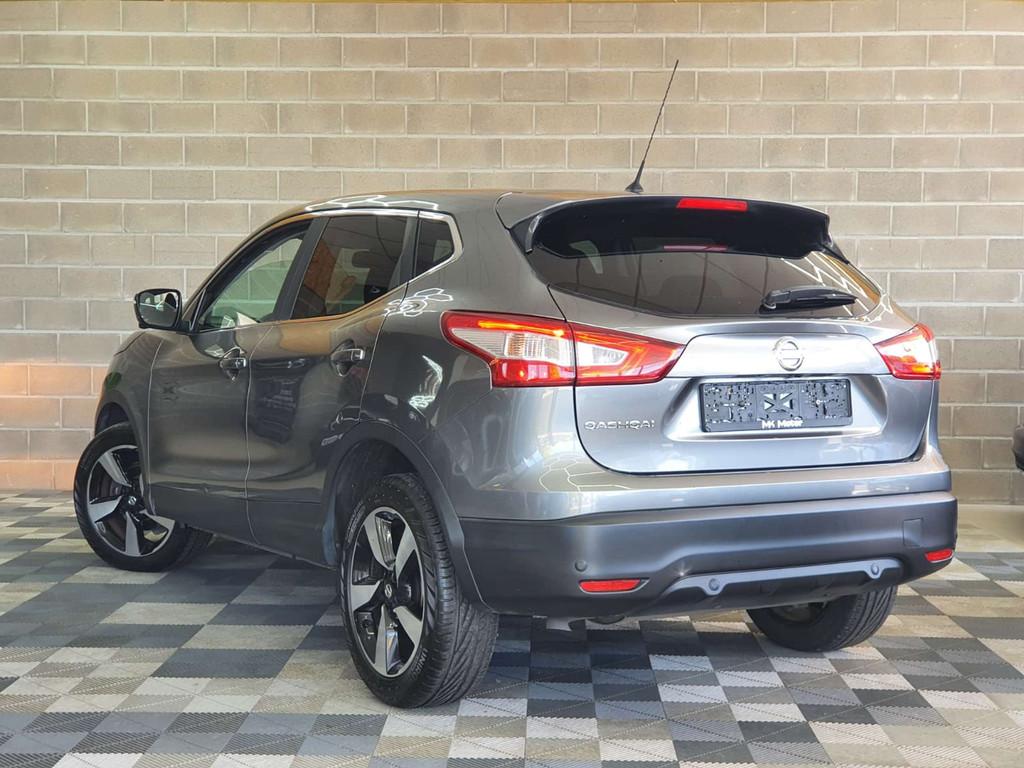 Nissan QASHQAI 1.6 DIESEL 131CV / 1ER MAIN / BOITE AUTO, Auto's, Automaat, Gebruikt, 4 cilinders, 5 deurs