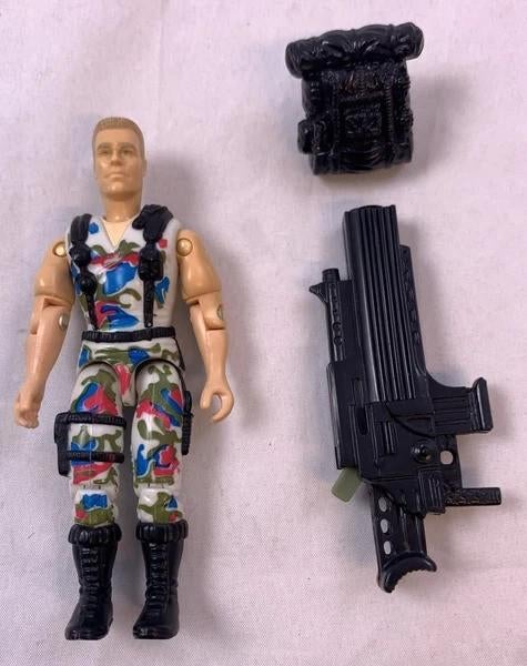 Hasbro Street Fighter II Guile Actiefiguur G.I. Joe 1994 90s, Verzamelen, Verzenden, Zo goed als nieuw