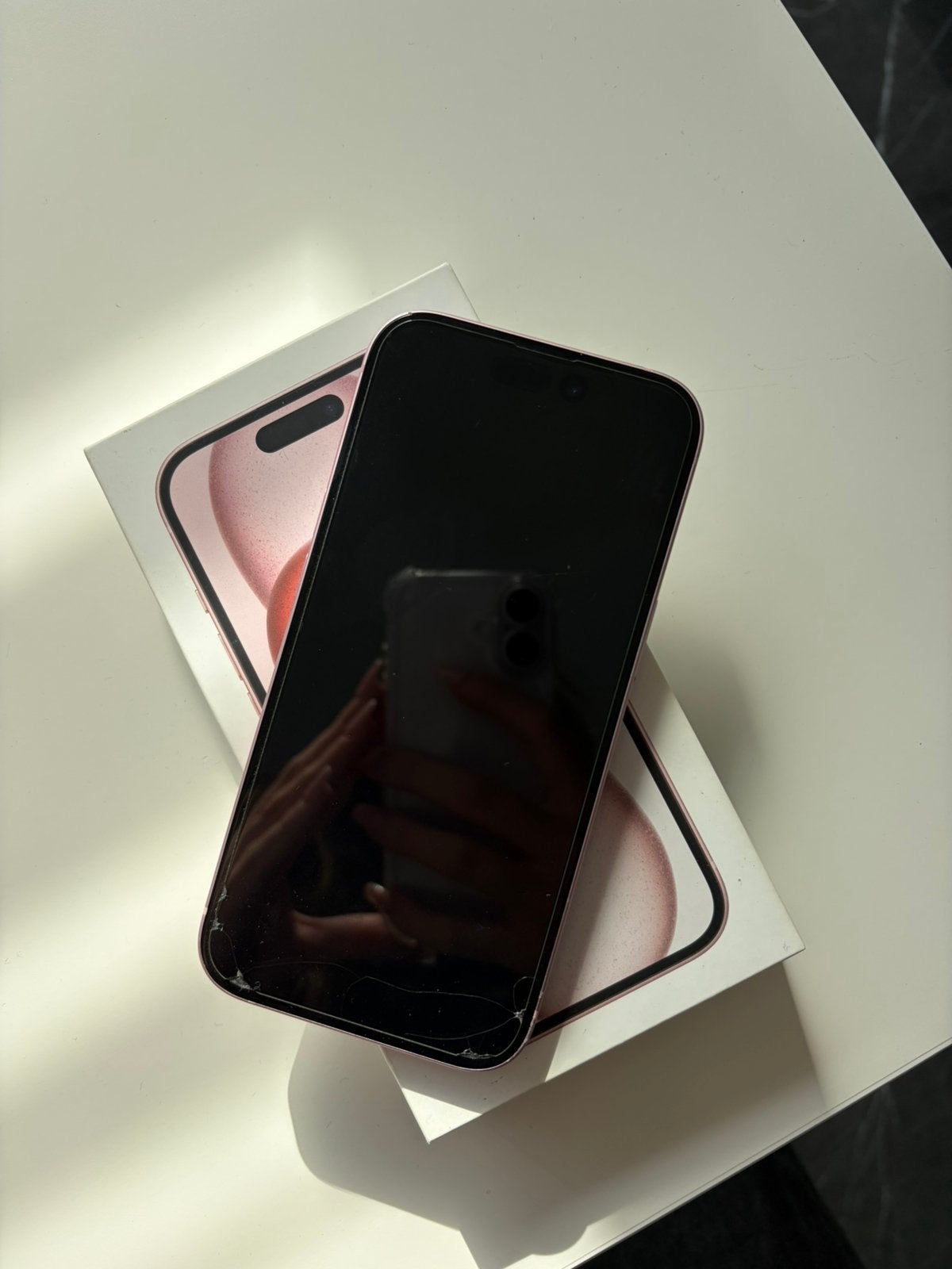 Iphone 15 rose, Télécoms, Enlèvement, Comme neuf, Rose, IPhone 15