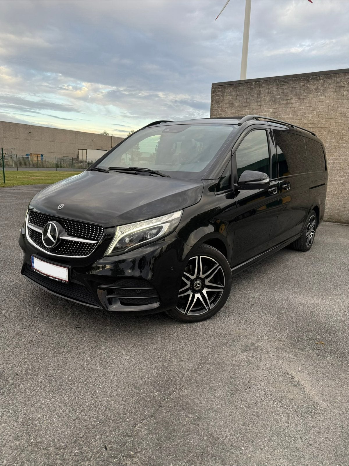 Rénovation de la Mercedes V300d 4 matic AMG, Autos, Euro 6, 5 portes, Automatique, Particulier