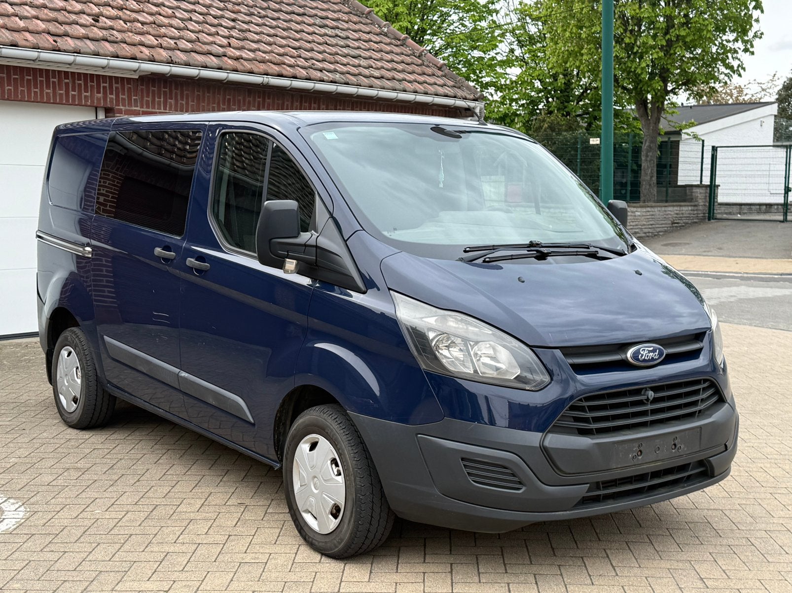 Ford transit custom 2.2diesel 210.000km propre, Autos, Euro 5, Achat, 4 portes, Boîte manuelle