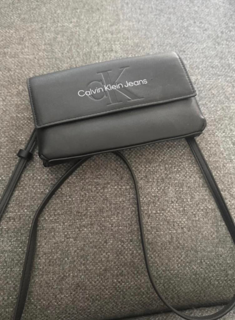 Calvin klein crossbody, Ophalen, Zo goed als nieuw, Zwart