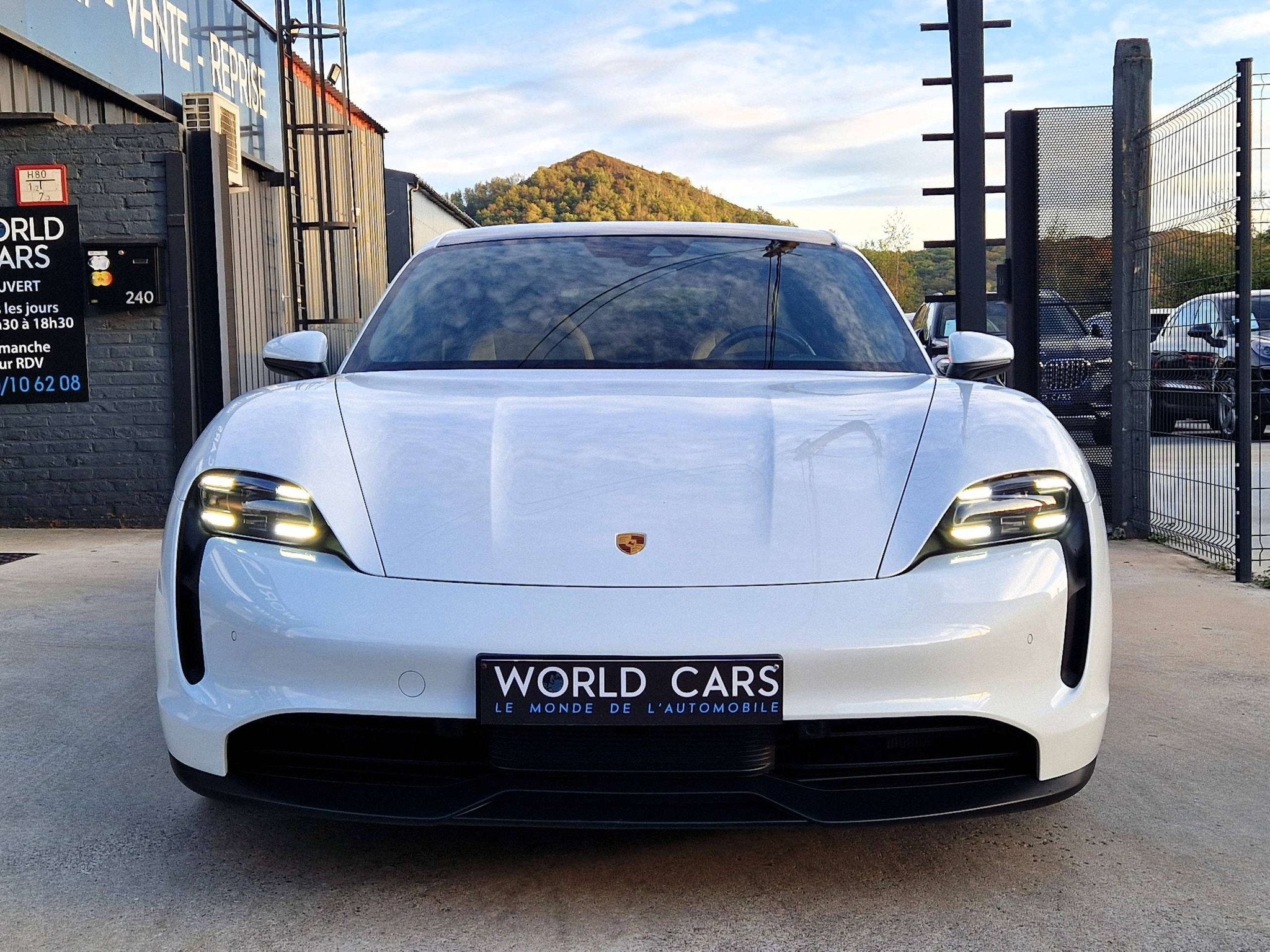 Porsche Taycan Sport Turismo - TVAC/BTW*IN - DOUBLE ECRAN -, Cuir, Ordinateur de bord, Achat, 381 ch