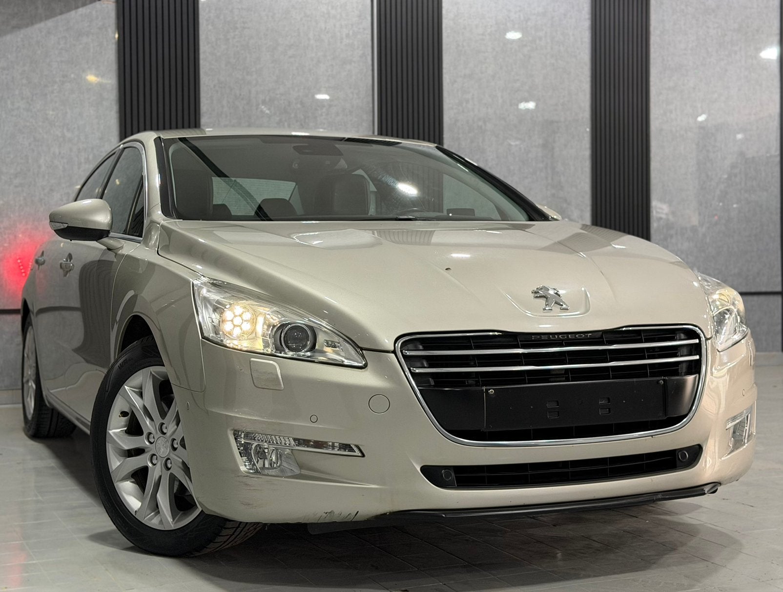 PEUGEOT 508 EURO 5 1.6i 94.000 km !!!, Auto's, Euro 5, Bluetooth, Leder, Bedrijf