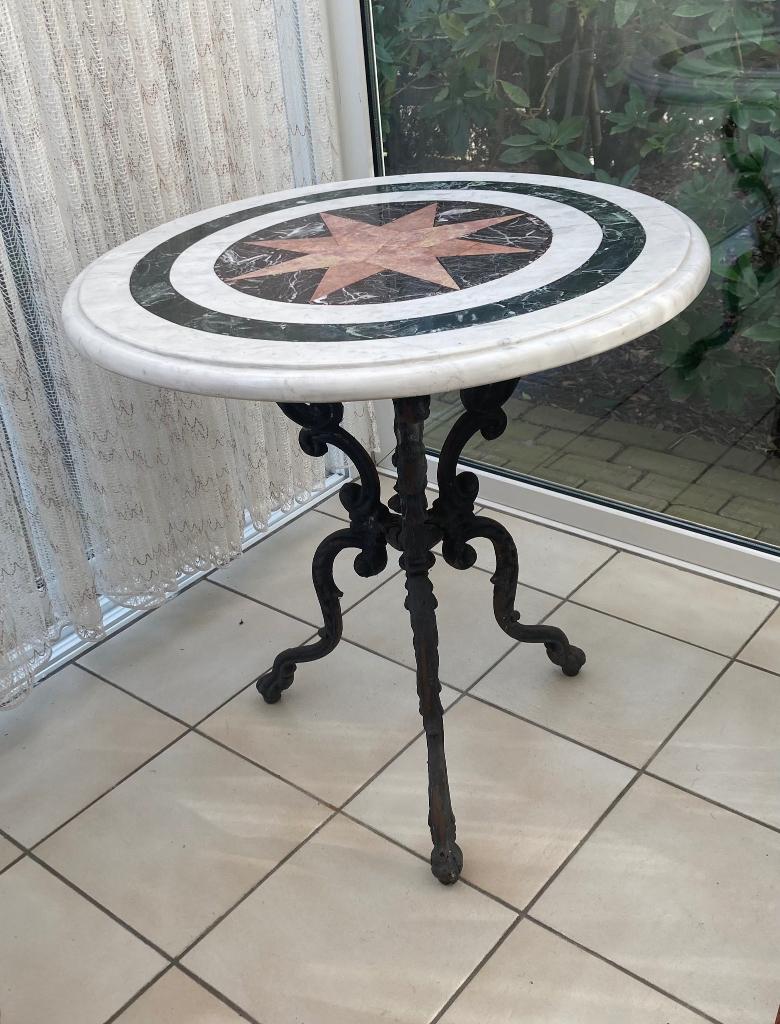 Table en marbre français/italien avec marqueterie, Enlèvement