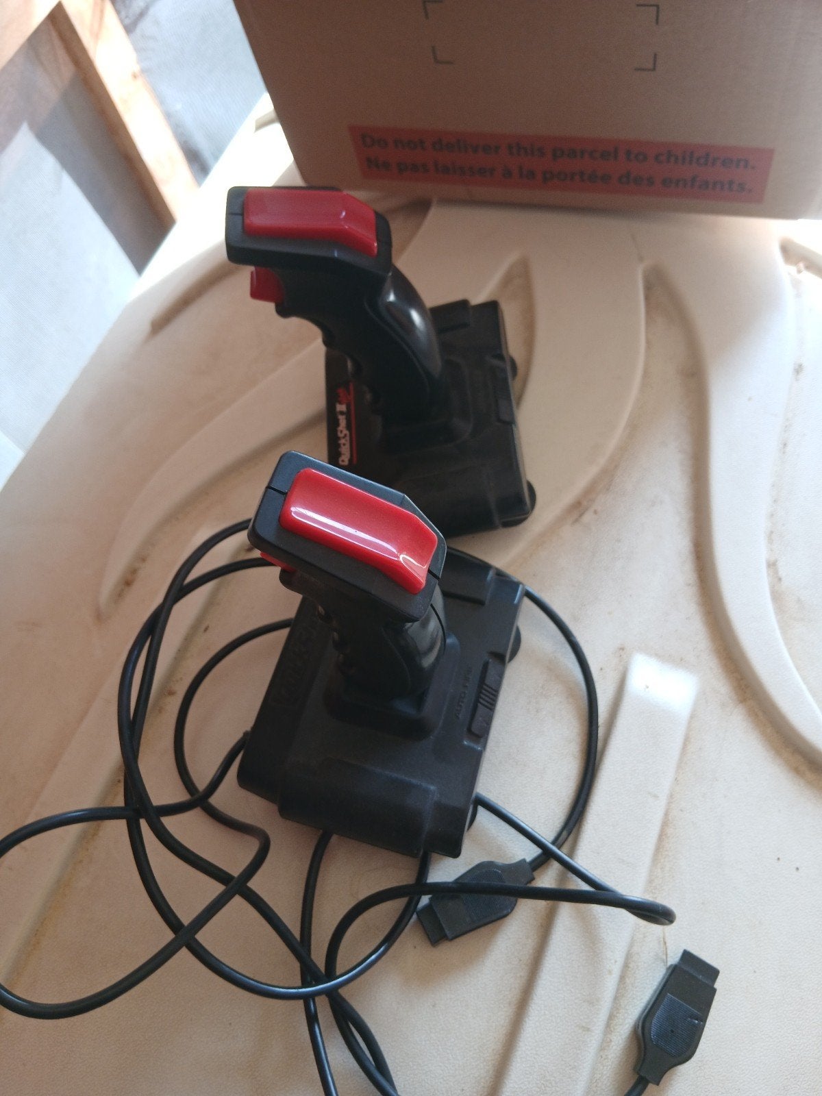 Set van 2 Vintage QuickShot II Joysticks (Commodore, Atari,, Enlèvement