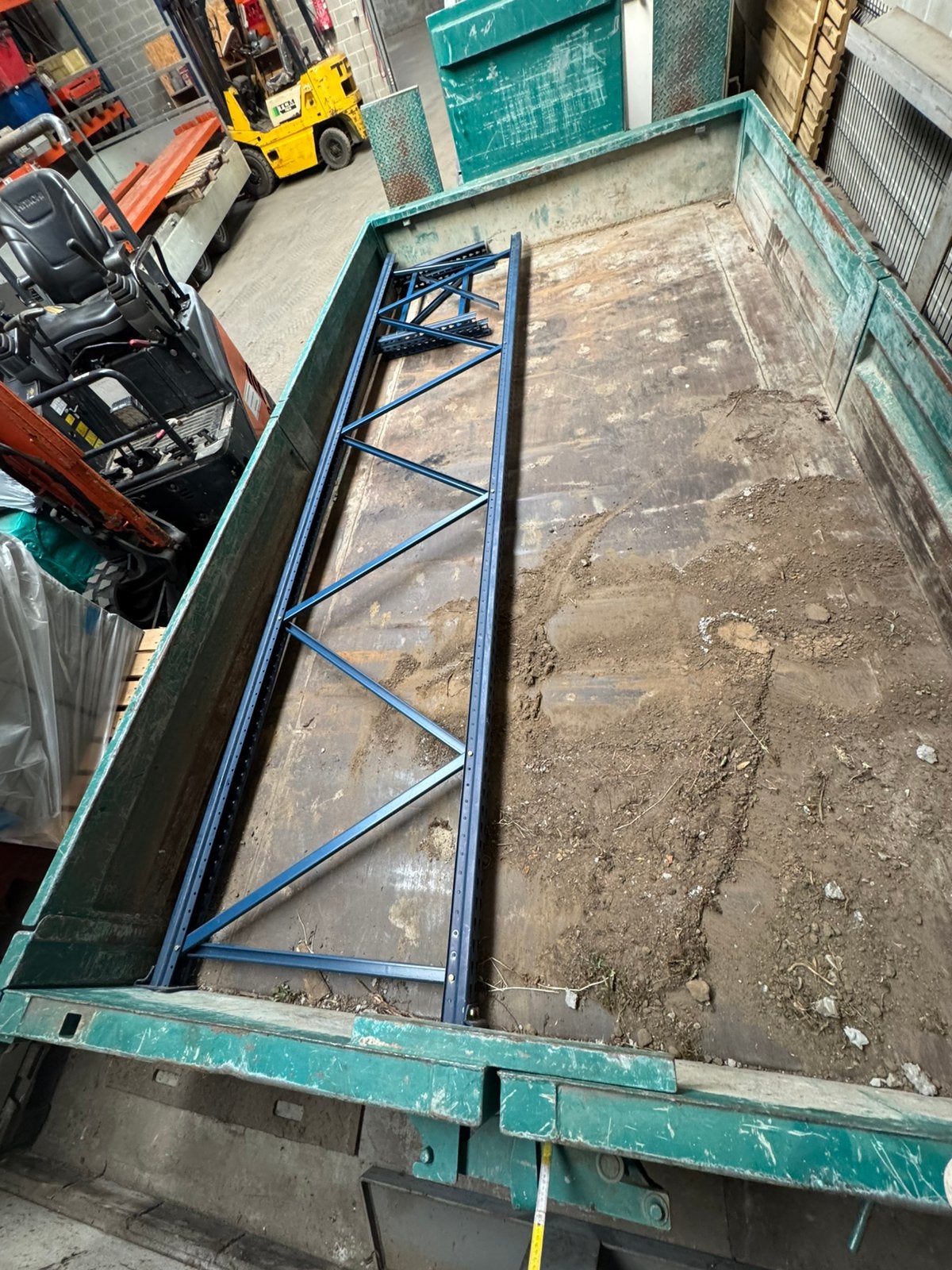 Staander palletstelling, Ophalen