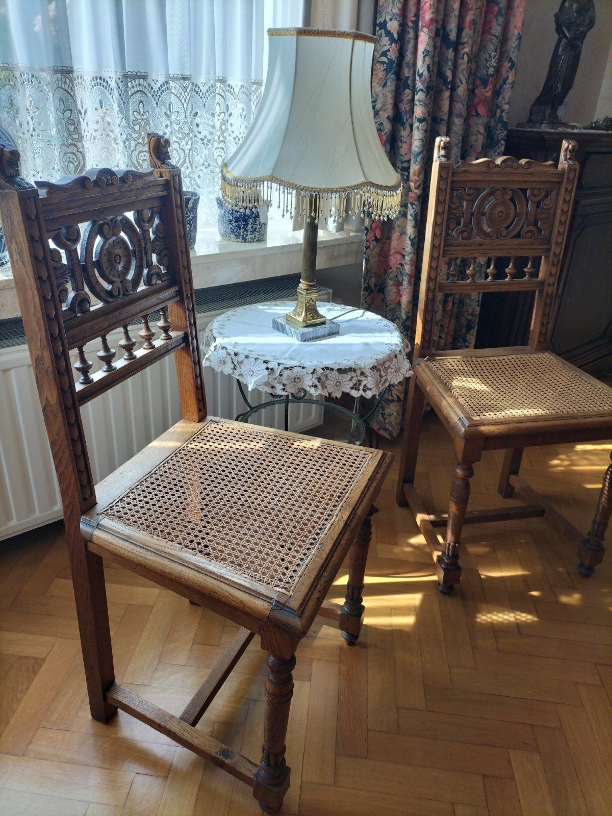 4 antieke stoelen in Mechelse stijl, Enlèvement