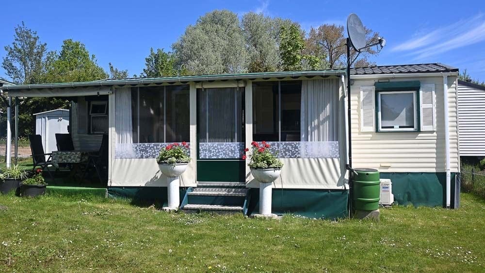 Mobil-home 3 chambres + climatisation + auvent (Oteppe), Plus de 6