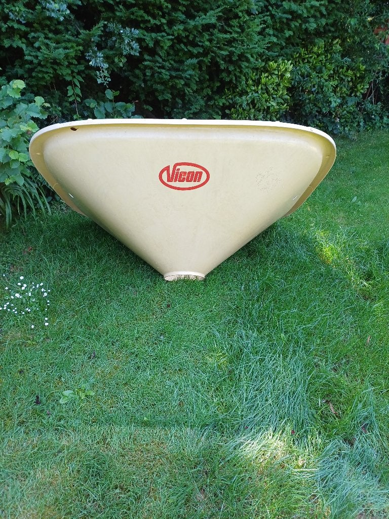 KUIP VOOR VICON MESTSTOFSTROOIER PR 100€, Zakelijke goederen, Ophalen
