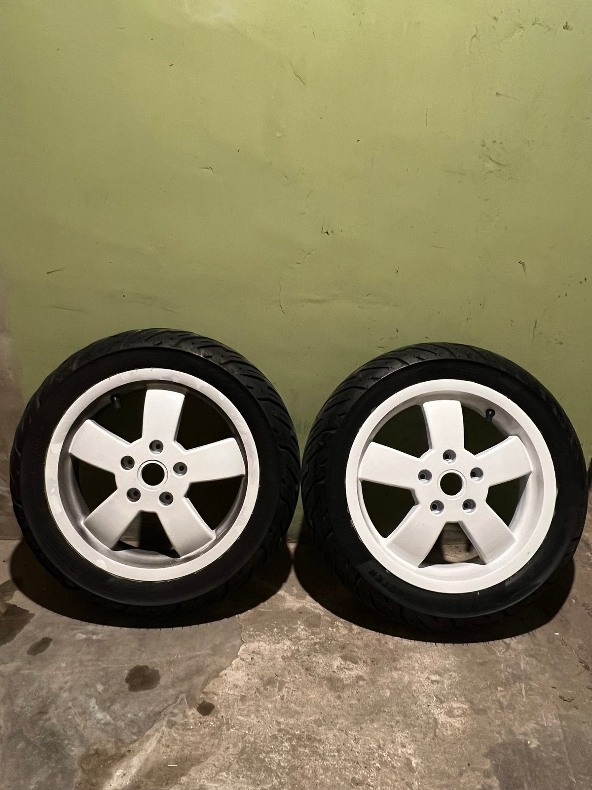 Vespa gts 125 wielen, Auto-onderdelen, Ophalen, Overige, Banden en Velgen, 12 inch