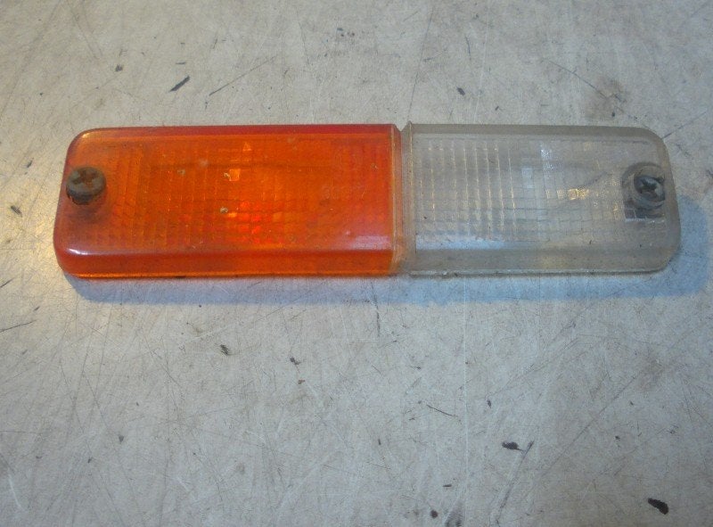 CLIGNOTANT AVANT DROIT Maserati Bi-turbo (01-1970/-), Taurusavenue 1
2132 LS  Hoofddorp, NL, Webaccessibility@stellantis.com, Maserati