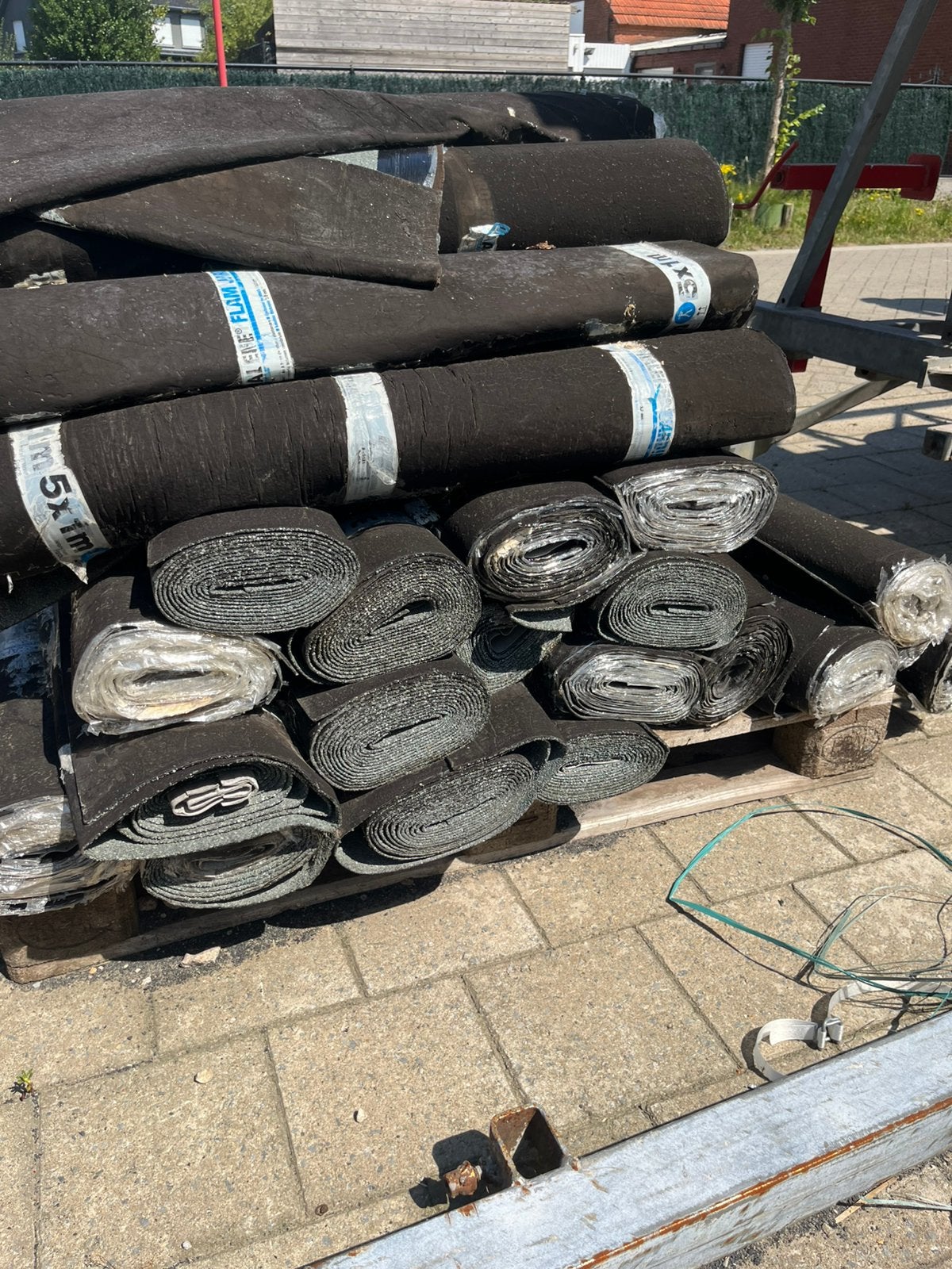 Roofing 25 rollen,5m x 1m x +/- 3,5 mm dik, Ophalen, Overige materialen, Overige typen, Zo goed als nieuw