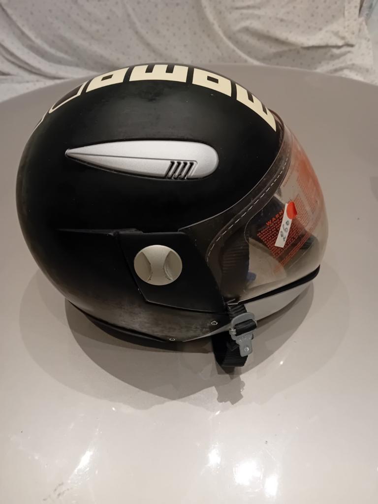 Casques momo design tailles s -xs