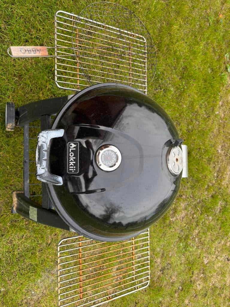 Grote bbq op kolen, Ophalen, Zo goed als nieuw