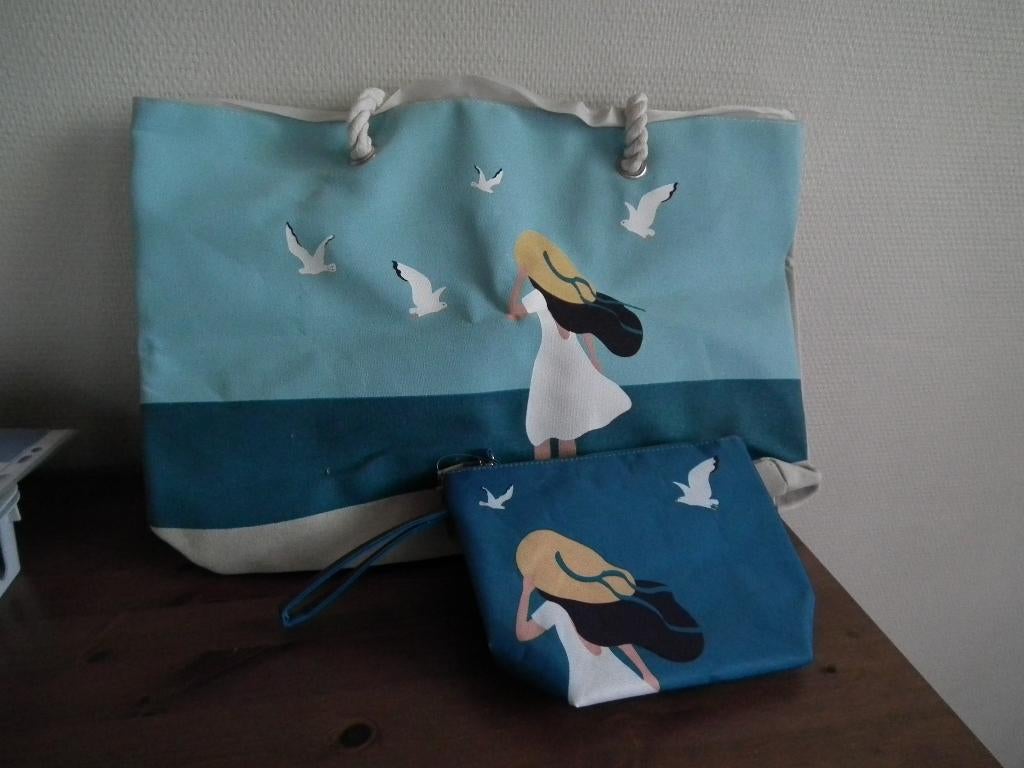 Strandtas + klein tasje (Yves Rocher) nieuw, Handtassen en Accessoires, Tassen | Damestassen, Verzenden, Nieuw, Blauw, Overige typen