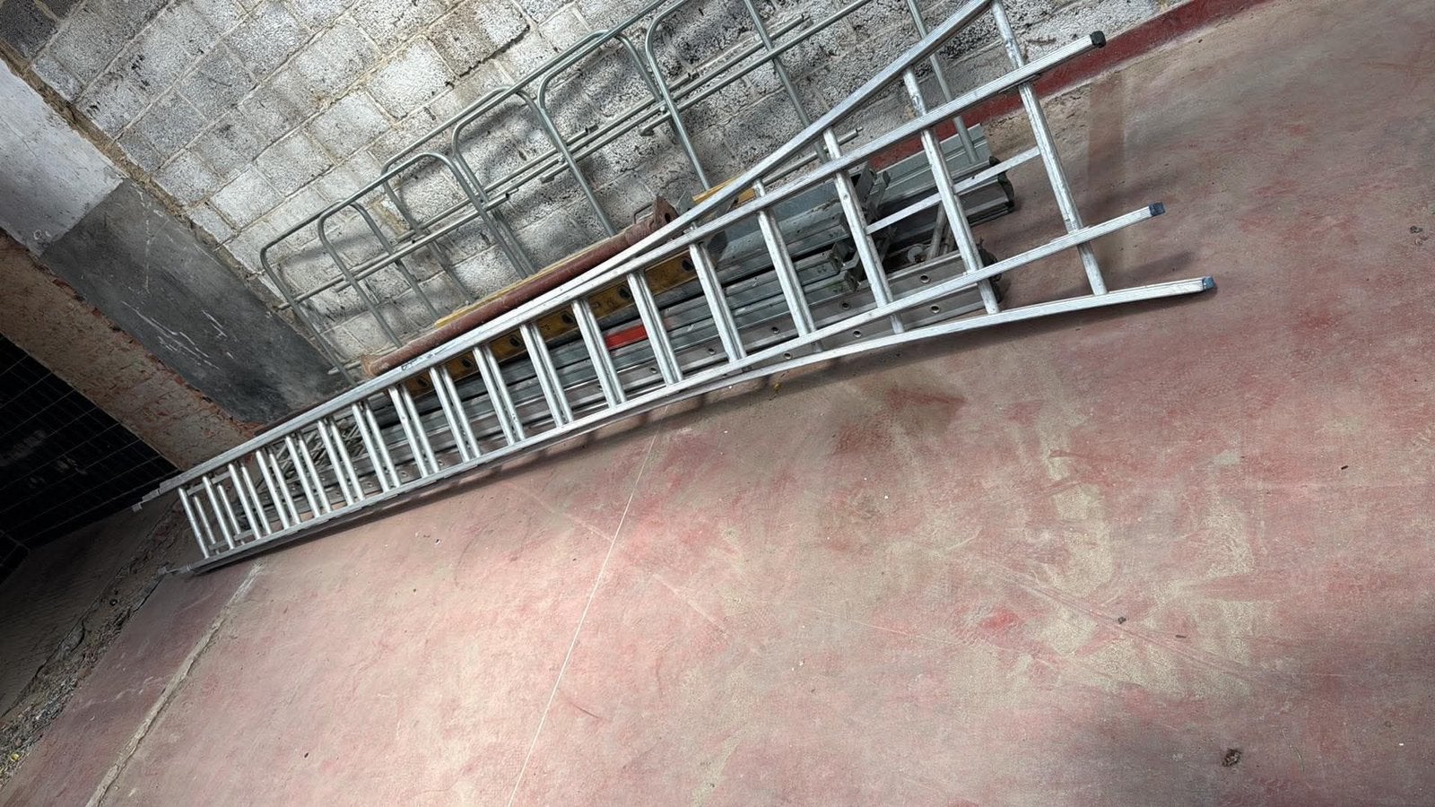 2 delige aluminium ladder, Ophalen, Ladder