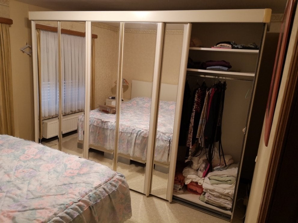 Armoire robuste et spacieuse avec portes en miroir, Autres essences de bois, 200 cm ou plus, Enlèvement, Utilisé