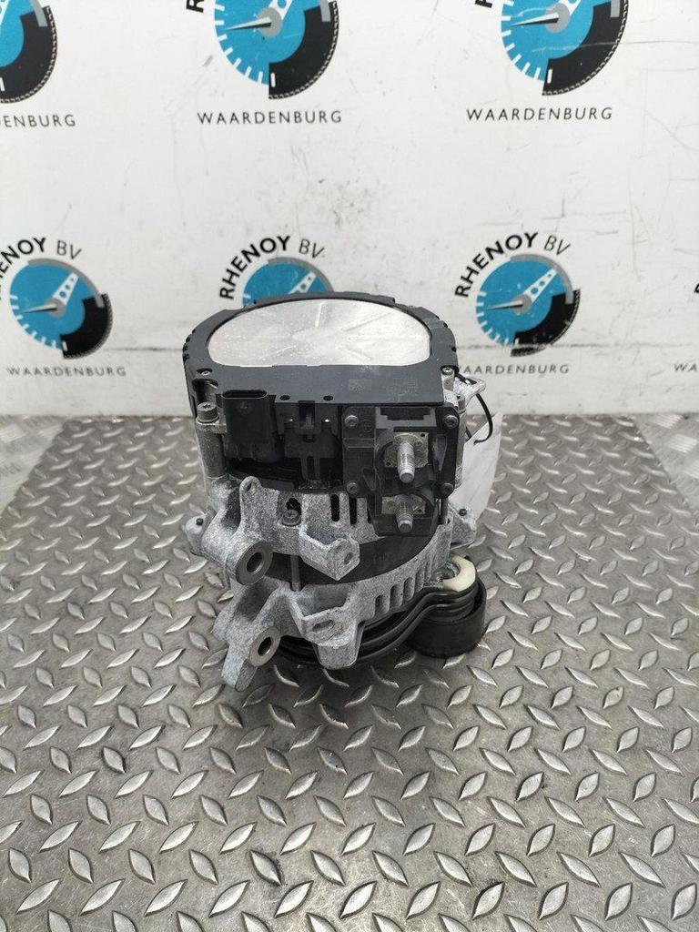 VOLVO XC40 DYNAMO 2021, Ophalen of Verzenden, Gebruikt, Stiba lid