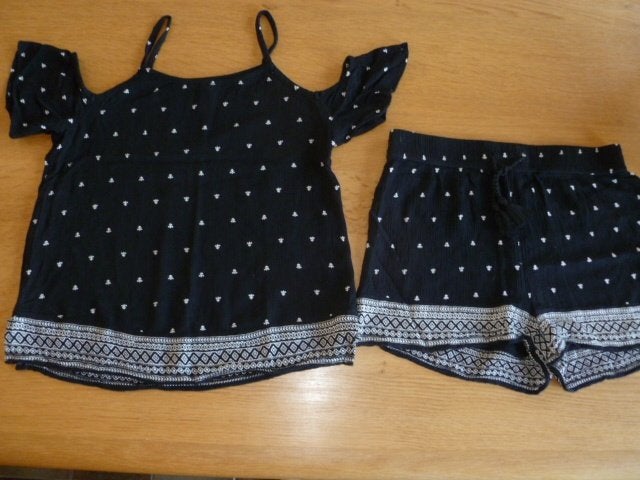 Topje en korte broek, maat 146 voor meisjes, Ophalen of Verzenden, Zo goed als nieuw, Broek