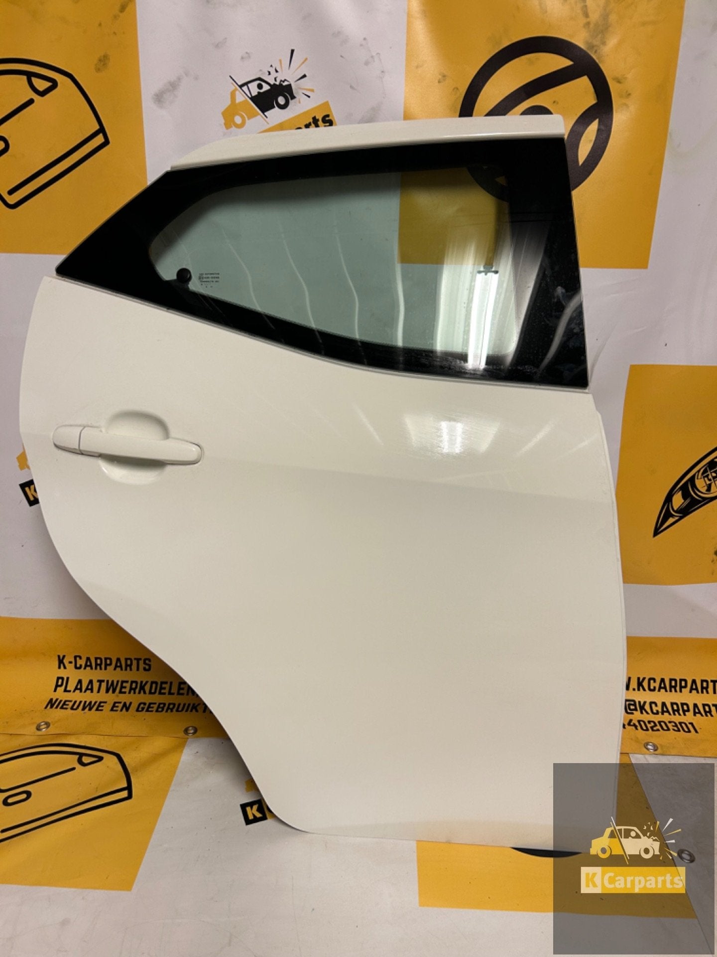 Porte Toyota Aygo Juste derri re la porte KWD 068, Info@fabrikant.eu, Fabrikant BV, Fabrikantstraat 1
1000 AA  Amsterdam, NL, Toyota