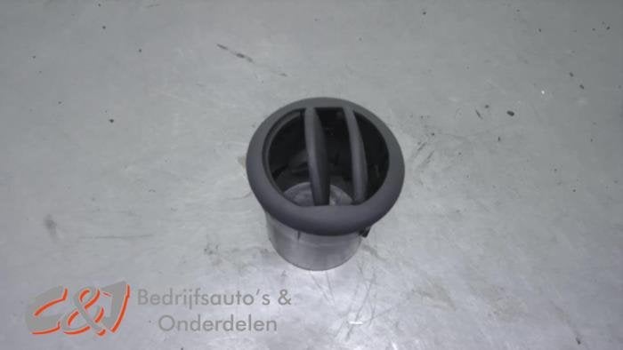 Grille aération tableau de bord d'un Fiat Doblo, -, 3 mois de garantie, Utilisé, Fiat