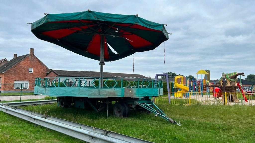 Verrijdbare Muziektent Kiosk Hydraulisch Rond Podium, Hobby en Vrije tijd, Ophalen, Gebruikt